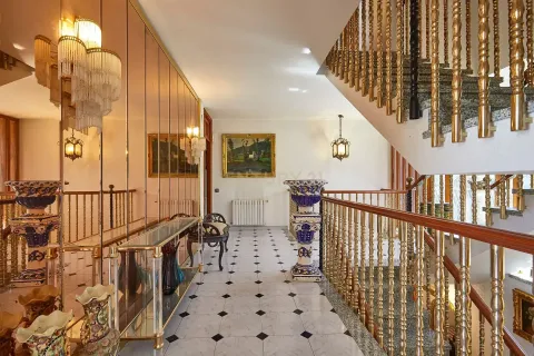 Сasa de 6 dormitorios en venta en Sant Fost de Campsentelles, Barcelona, Cataluña, Spain № 6873 - foto 6