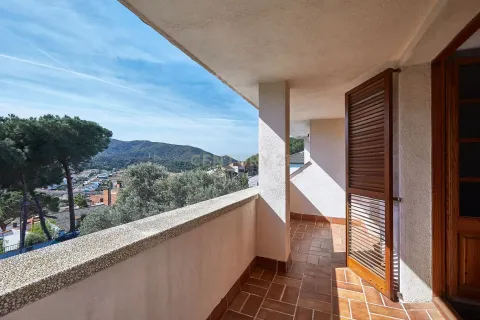 Сasa de 6 dormitorios en venta en Sant Fost de Campsentelles, Barcelona, Cataluña, Spain № 6873 - foto 10