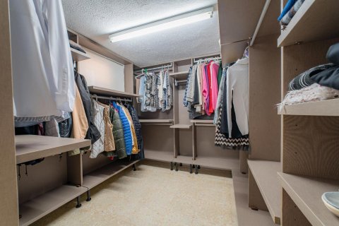 Купить дом в Аренис де Мунт, Испания с 5 комнат, № 1463 - фото 15