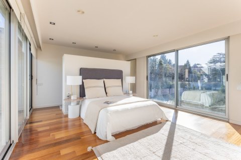 Купить дом в Сан-Кугат-дель-Вальес, Испания с 7 комнат, № 1460 - фото 19