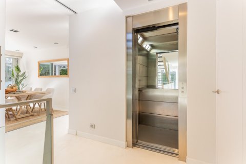 Купить дом в Сан-Кугат-дель-Вальес, Испания с 7 комнат, № 1460 - фото 10