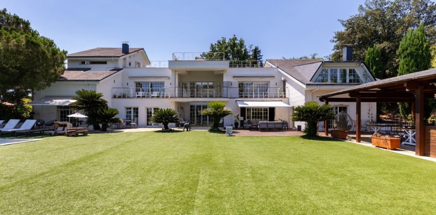 Дом с 7 спальнями в Сан-Кугат-дель-Вальесе, Барселона, Каталония, Испания № 1461