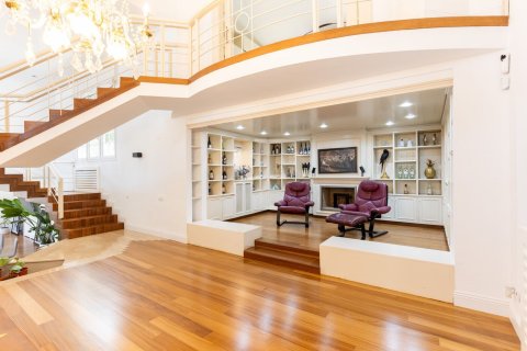 Купить дом в Сан-Кугат-дель-Вальес, Испания с 8 комнат, 1900м², № 1461 - фото 19