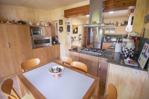 Купить дом в Кома-Руга, Испания с 6 комнат, № 1462 - фото 16