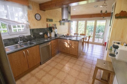 Купить дом в Кома-Руга, Испания с 6 комнат, № 1462 - фото 13