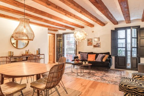 3 bedrooms apartment for sale in Barcelona, Catalonia, Spain № 7119 - photo 2