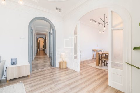 Снять в аренду квартиру в Барселона, Испания с 4 спальни, 137м², № 7122 - фото 10