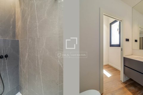 2 bedrooms apartment for sale in Barcelona, Catalonia, Spain № 7118 - photo 7