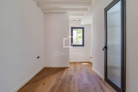 2 bedrooms apartment for sale in Barcelona, Catalonia, Spain № 7118 - photo 12