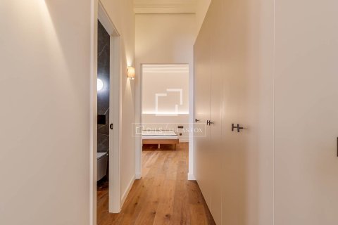 2 bedrooms apartment for sale in Barcelona, Catalonia, Spain № 7118 - photo 24