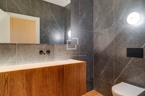 2 bedrooms apartment for sale in Barcelona, Catalonia, Spain № 7118 - photo 19