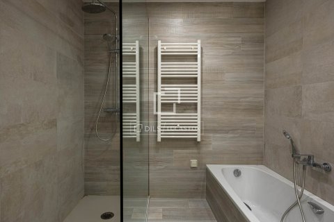 Купить квартиру в Барселона, Испания с 3 спальни, 138м², № 7124 - фото 18