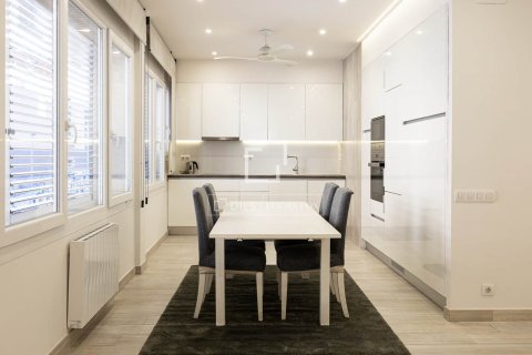 Купить квартиру в Барселона, Испания с 3 спальни, 138м², № 7124 - фото 12