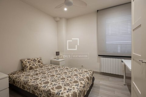 Купить квартиру в Барселона, Испания с 3 спальни, 138м², № 7124 - фото 16
