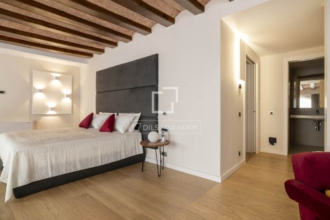 Снять в аренду квартиру в Барселона, Испания 173м², № 7120 - фото 24