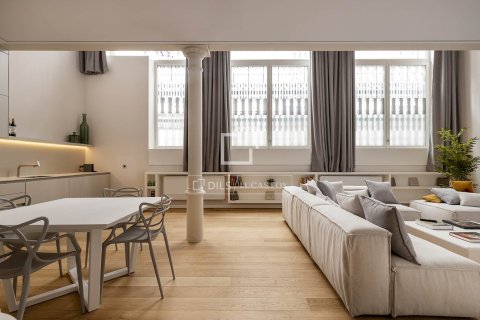 Снять в аренду квартиру в Барселона, Испания 173м², № 7120 - фото 3