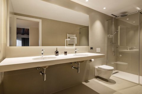 Снять в аренду квартиру в Барселона, Испания 173м², № 7120 - фото 20