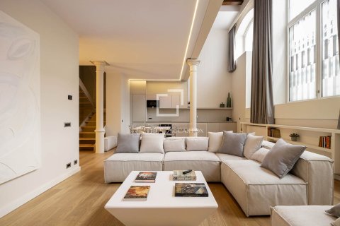 Снять в аренду квартиру в Барселона, Испания 173м², № 7120 - фото 7