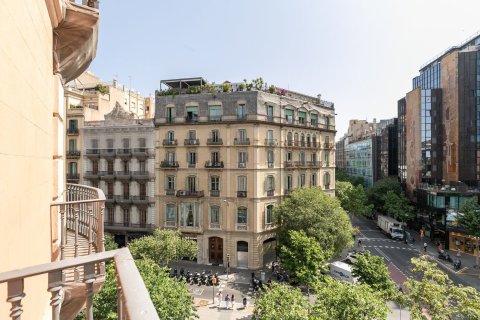 3 chambres apartment à vendre à Barcelona, Catalonia, Spain № 1512 - photo 9