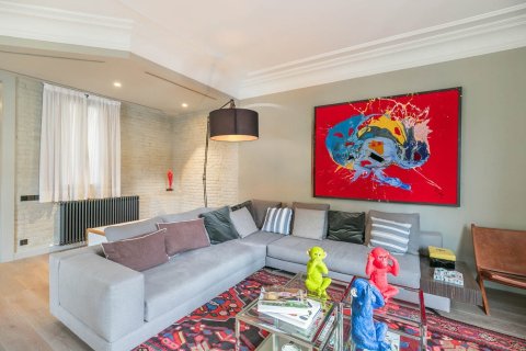 3 chambres apartment à vendre à Barcelona, Catalonia, Spain № 1512 - photo 5