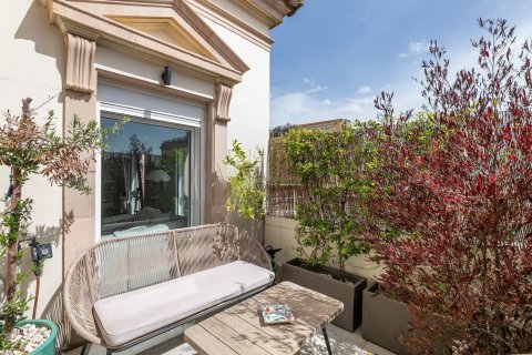 Купить квартиру в Барселона, Испания с 5 комнат, № 1514 - фото 10