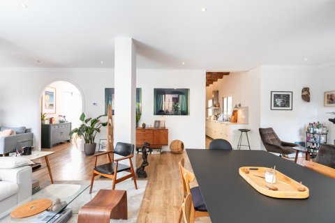 Купить квартиру в Барселона, Испания с 5 комнат, № 1514 - фото 6