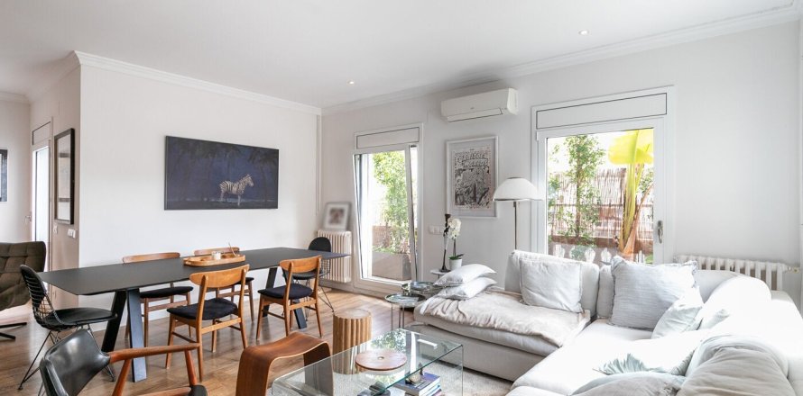 Квартира с 4 спальнями в Барселоне, Каталония, Испания № 1514