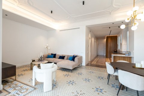 Купить квартиру в Барселона, Испания с 4 комнаты, № 1510 - фото 6