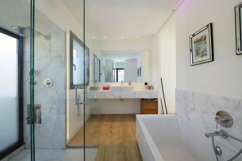 Купить дом в Кастельдефельс, Испания с 7 комнат, 407м², № 1513 - фото 26