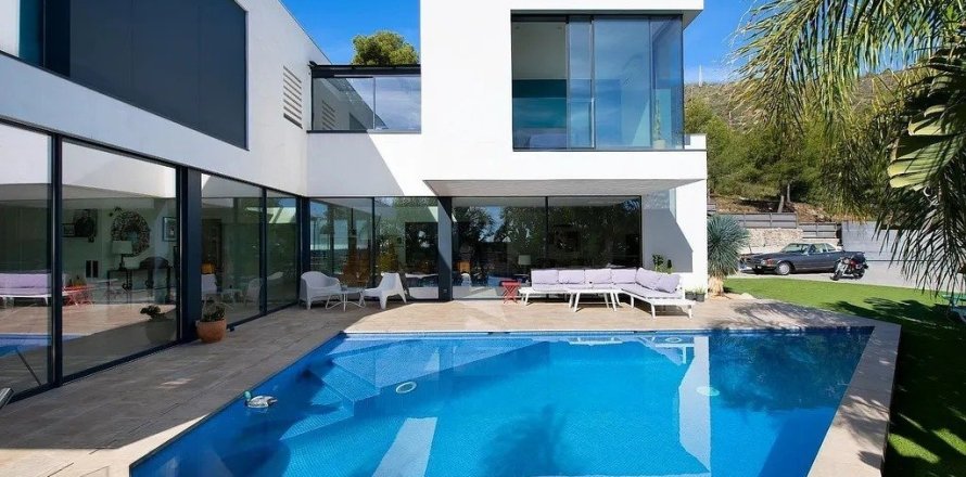 Дом с 6 спальнями в Кастельдефельсе, Барселона, Каталония, Испания № 1513