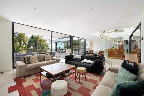 Купить дом в Кастельдефельс, Испания с 7 комнат, 407м², № 1513 - фото 10