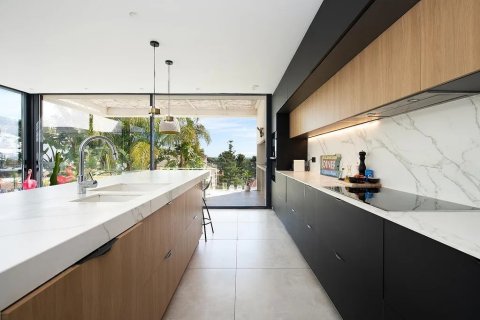 Купить дом в Кастельдефельс, Испания с 7 комнат, 407м², № 1513 - фото 14