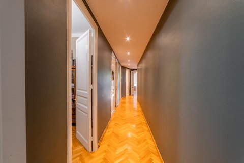 Купить квартиру в Барселона, Испания с 7 комнат, 179м², № 1577 - фото 9