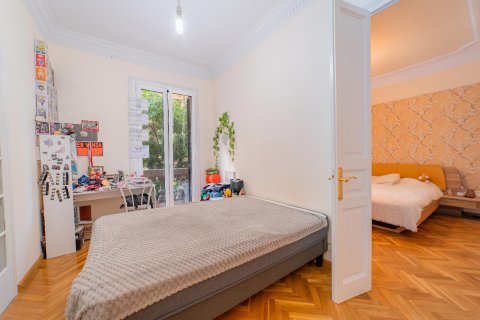 Купить квартиру в Барселона, Испания с 7 комнат, 179м², № 1577 - фото 5