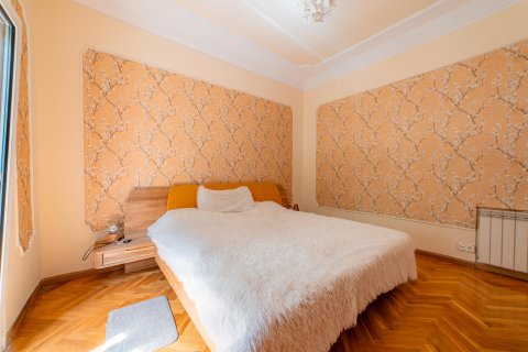 Купить квартиру в Барселона, Испания с 7 комнат, 179м², № 1577 - фото 7