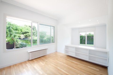 Снять в аренду дом в Барселона, Испания с 8 комнат, № 1574 - фото 7