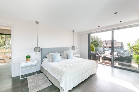 Снять в аренду дом в Барселона, Испания с 11 комнат, № 1572 - фото 14