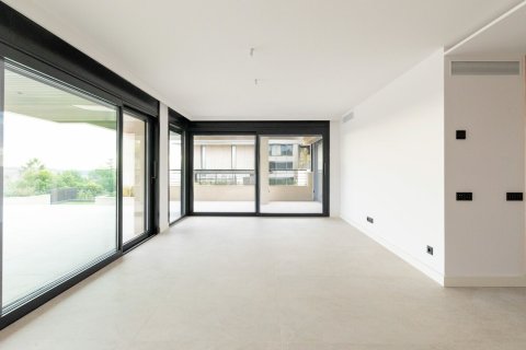 Снять в аренду дом в Барселона, Испания с 6 комнат, № 1575 - фото 9