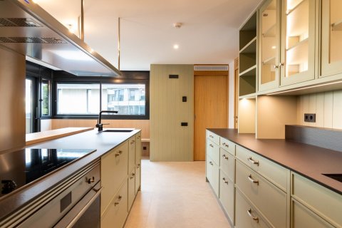 Снять в аренду дом в Барселона, Испания с 6 комнат, № 1575 - фото 7