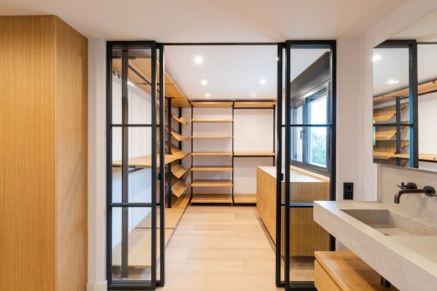 Снять в аренду дом в Барселона, Испания с 6 комнат, № 1575 - фото 3