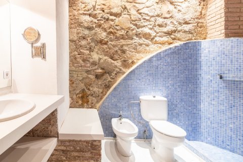 Снять в аренду дом в Барселона, Испания с 7 комнат, № 1571 - фото 12