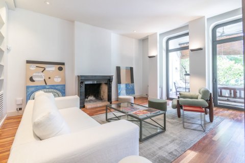 Снять в аренду дом в Барселона, Испания с 7 комнат, № 1571 - фото 3