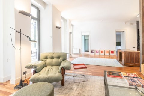 Снять в аренду дом в Барселона, Испания с 7 комнат, № 1571 - фото 8