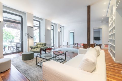 Снять в аренду дом в Барселона, Испания с 7 комнат, № 1571 - фото 4