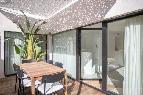 3 chambres apartment à louer à Barcelona, Catalonia, Spain № 1573 - photo 8