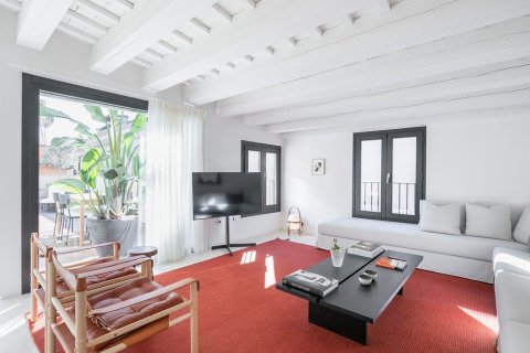 3 chambres apartment à louer à Barcelona, Catalonia, Spain № 1573 - photo 3