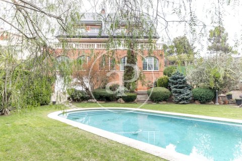 Дом с 7 спальнями в Сан-Кугат-дель-Вальесе, Барселона, Каталония, Испания № 2431