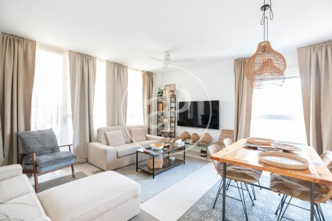 Квартира с 4 спальнями в Сан-Марти, Барселона, Каталония, Испания № 2434