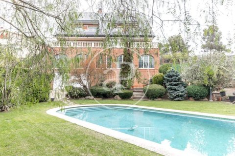 Вилла с 7 спальнями в Сан-Кугат-дель-Вальесе, Барселона, Каталония, Испания № 2429