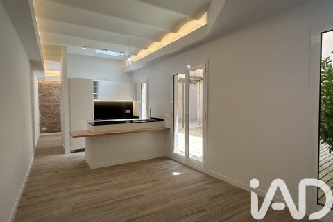2 bedrooms apartment for sale in Barcelona, Catalonia, Spain № 7534 - photo 3